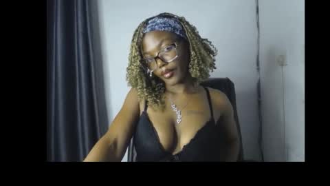 Darkskinned Rae online show from February 23, 11:51 pm