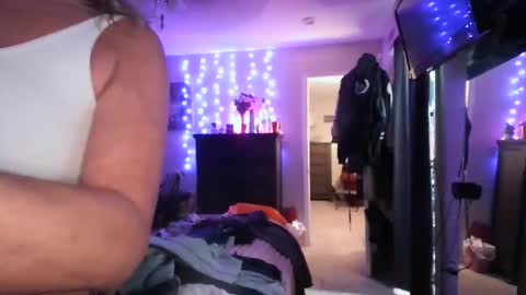 sexysulttakesit online show from March 30, 11:32 am