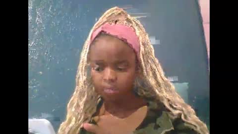 sexyyonger online show from March 24, 8:53 am