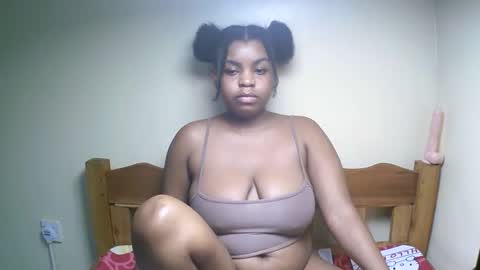 sexyyred_ online show from May 11, 3:29 pm