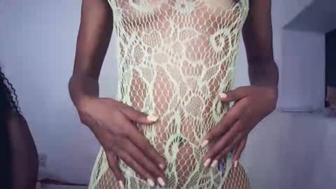 sexyzuriel online show from March 16, 9:41 pm