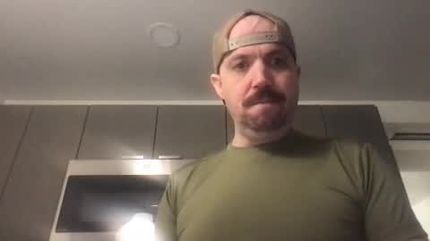 sfgiants1982 online show from November 10, 2:58 am