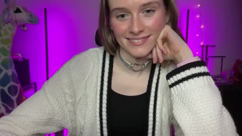 shadebabe online show from January 20, 8:30 am