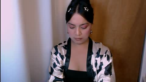 shadowseductress online show from March 27, 5:02 am