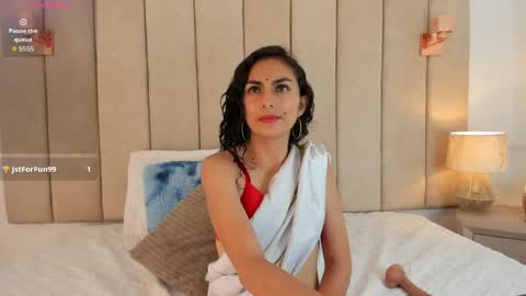 Shanily online show from May 20, 7:09 pm