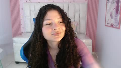 Snapshot of shalon_diaz_sub chatting on September 9, 1:33 pm Shalon  online show from September 9, 1:33 pm