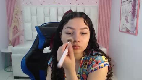 Snapshot of shalon_diaz_sub chatting on October 7, 1:40 pm Shalon  online show from October 7, 1:40 pm