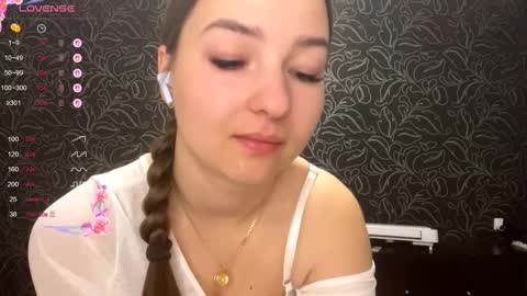 Iris online show from December 16, 8:26 pm