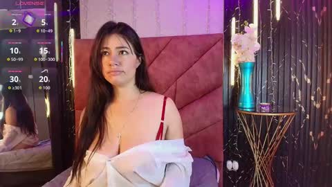 shalyn_lux online show from December 19, 3:13 am