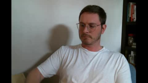Snapshot of shamelesswetdream chatting on December 7, 6:21 pm shamelesswetdream online show from December 7, 6:21 pm