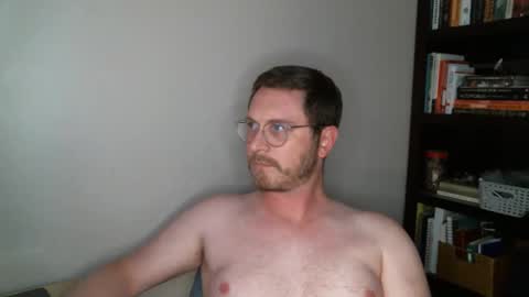 Snapshot of shamelesswetdream chatting on December 20, 1:25 am shamelesswetdream online show from December 20, 1:25 am