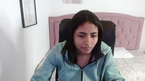 shanelle online show from October 15, 3:21 am