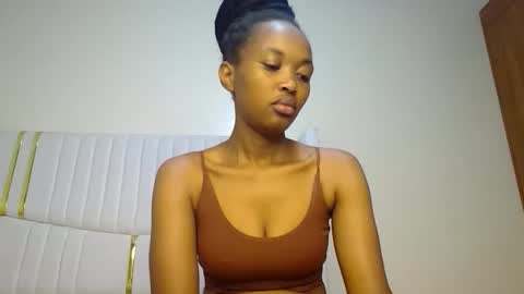 shanizz online show from February 25, 8:42 pm