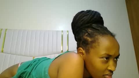 shanizz online show from February 19, 11:57 pm