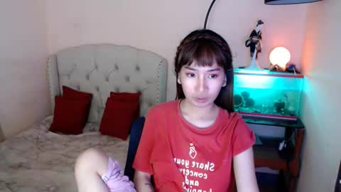 SHANTA FOX  s online show from March 10, 4:38 am