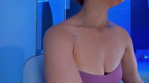 shantall bluuee online show from March 3, 10:28 pm