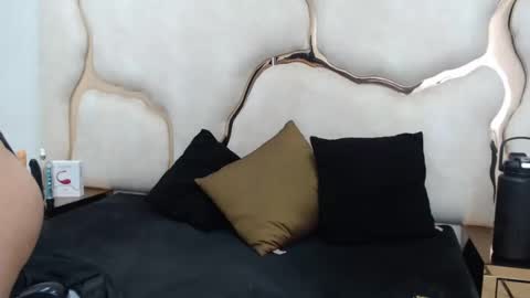 shariff_ online show from February 2, 1:52 pm