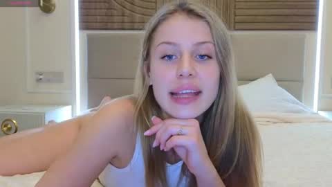 Sharleen online show from March 5, 3:32 pm