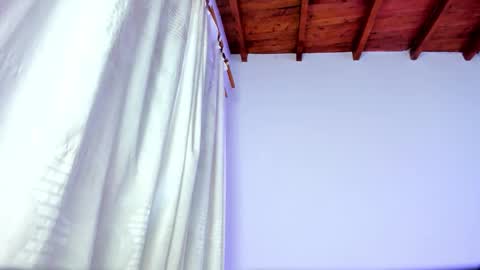 Hi fiends ---- I usually start online from Monday to Friday from 1000 am Saturdays and Sundays at 600 am Colombia time online show from February 27, 3:59 pm