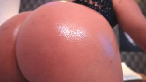 Sharom  online show from September 24, 4:36 pm