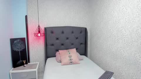 M A G N O  online show from October 22, 1:46 pm