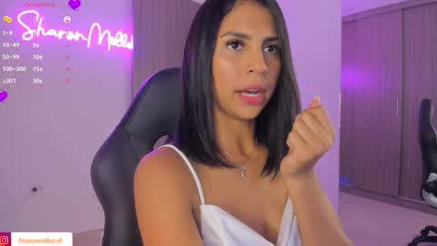 Sharon Independent model online show from November 8, 6:22 pm