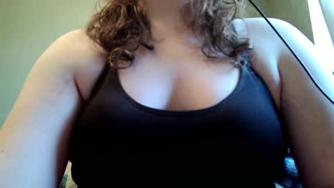 Shay online show from April 23, 4:52 pm