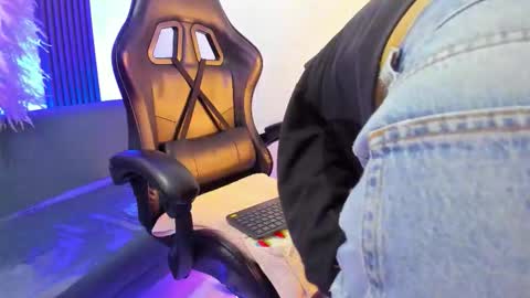 Shauna online show from March 10, 2:49 am