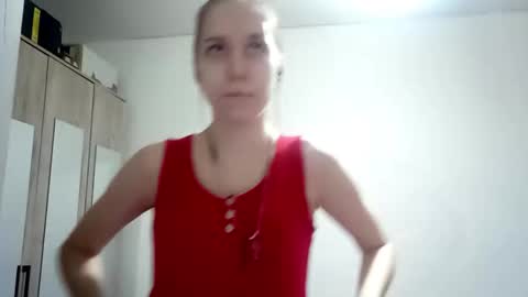 Annette online show from December 4, 11:43 am