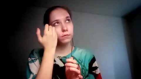 Annette online show from January 16, 7:50 am