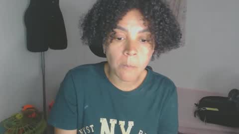 Shayna online show from November 25, 5:06 am