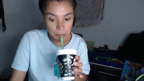 Shayna online show from January 18, 3:37 am