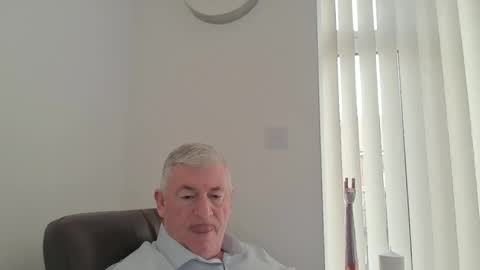 she52 online show from February 23, 11:45 am