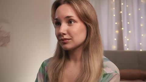 shebuny online show from May 5, 8:31 am
