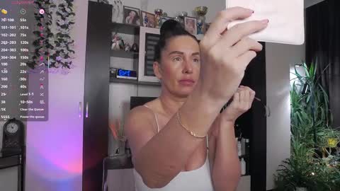 Sheila GMT 2 Tuesday Wednesday Friday Saturday Sunday- 8  5  online show from February 14, 4:48 am