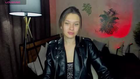 Snapshot of sheillatyler chatting on September 25, 6:20 am Alexis online show from September 25, 6:20 am