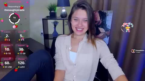 Snapshot of sheillatyler chatting on October 9, 5:46 am Alexis online show from October 9, 5:46 am