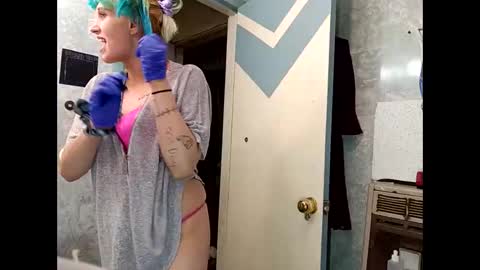 Shelby holes online show from March 12, 10:26 am