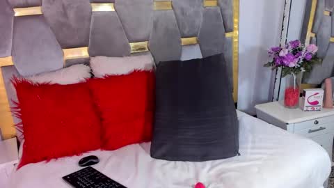 shellbydior online show from March 11, 10:09 pm