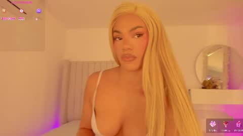 shelynna_azzul online show from July 2, 12:10 pm