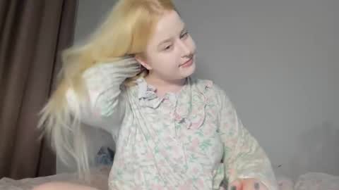 sher  online show from April 10, 11:20 pm