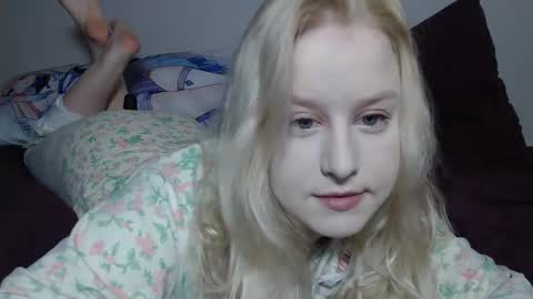 Snapshot of sherlystero chatting on January 24, 5:53 am sher  online show from January 24, 5:53 am