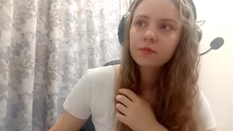 Lisa online show from December 4, 6:35 am