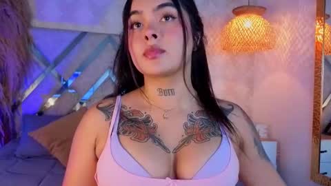 shimmer_lure online show from February 3, 8:02 pm