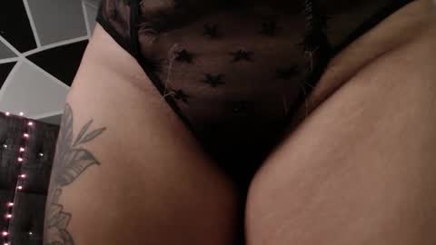 Alli  online show from March 11, 9:04 pm