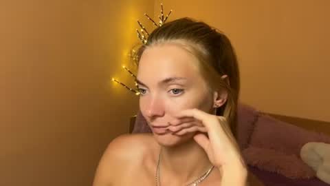 Alexis online show from July 4, 7:39 pm