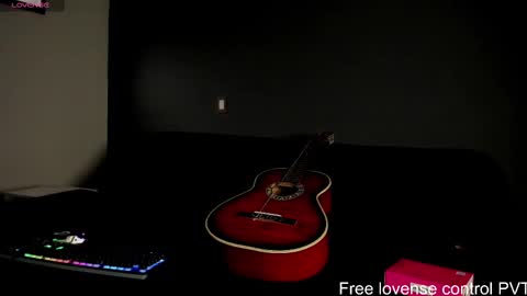 Elliot online show from March 1, 7:26 pm