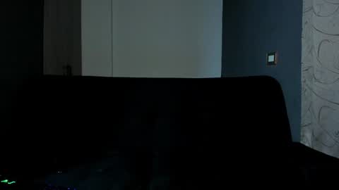 Elliot online show from February 1, 11:48 pm