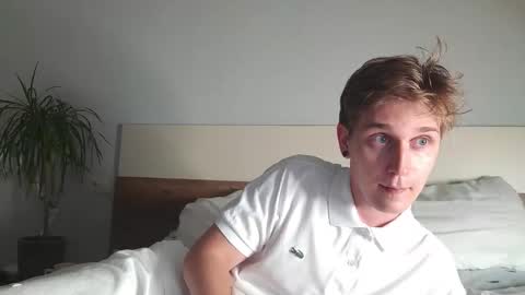Snapshot of shirizo chatting on September 16, 9:29 pm Matthew online show from September 16, 9:29 pm