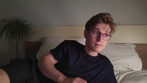 Matthew online show from November 30, 7:54 pm